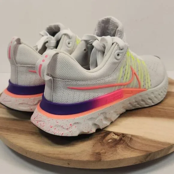 Nike Wmns React Infinity Run 2 'White Gradient' Size 8.5 - Picture 4 of 12